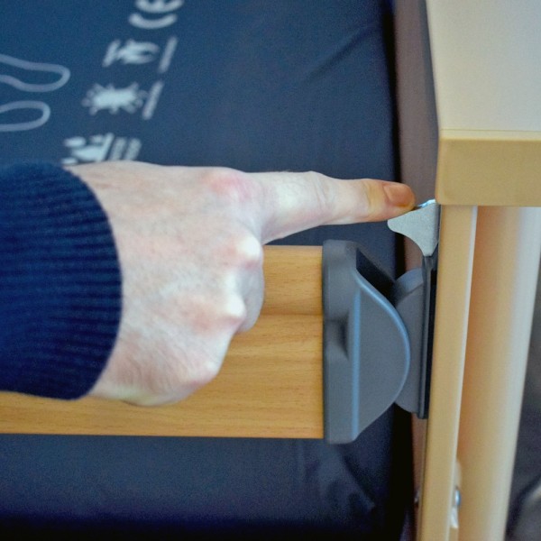 Pat electric Daliecon, reglabil pe inaltime si pe sectiuni, suport ridicare inclus, import Germania